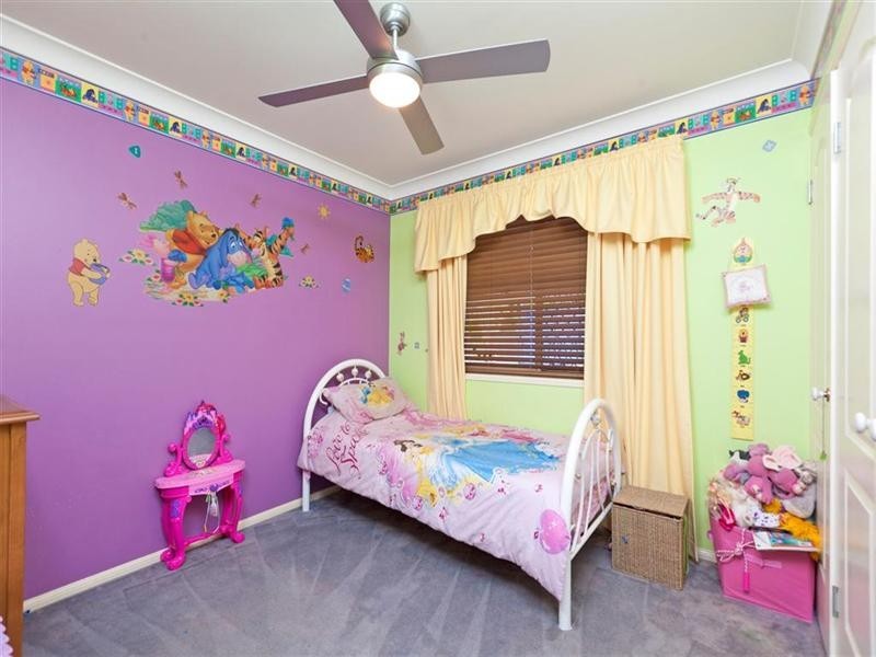 24 Farnham Street, Wellington Point QLD 4160