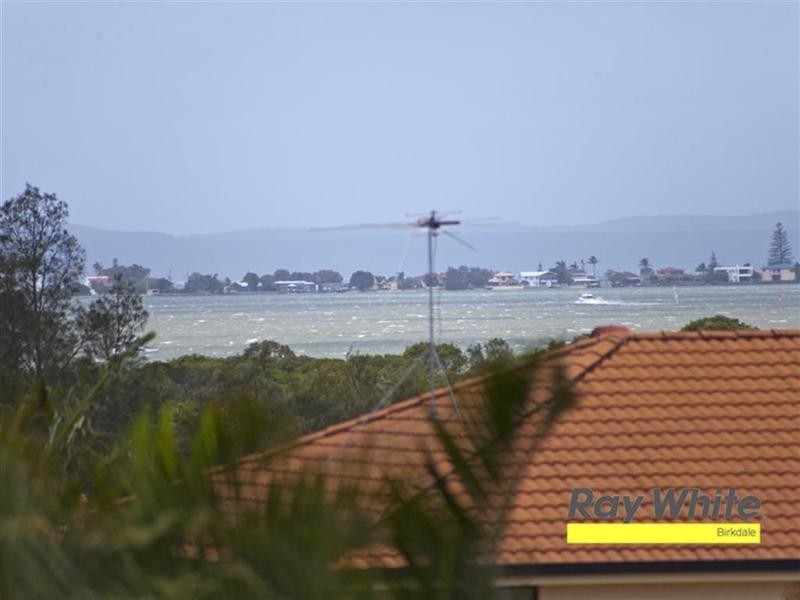 1 Oak Street, Ormiston QLD 4160