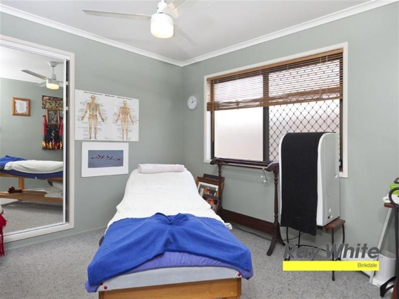 1 Oak Street, Ormiston QLD 4160