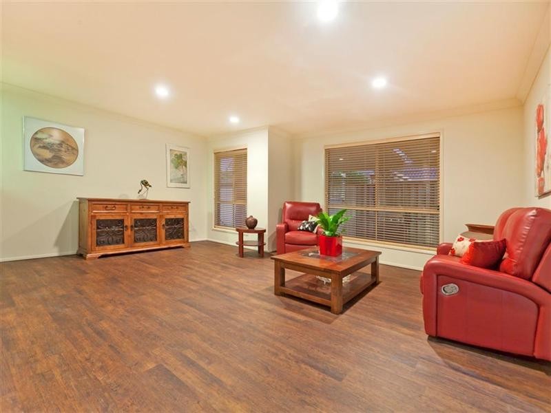 5 Underwood Street, Wakerley QLD 4154