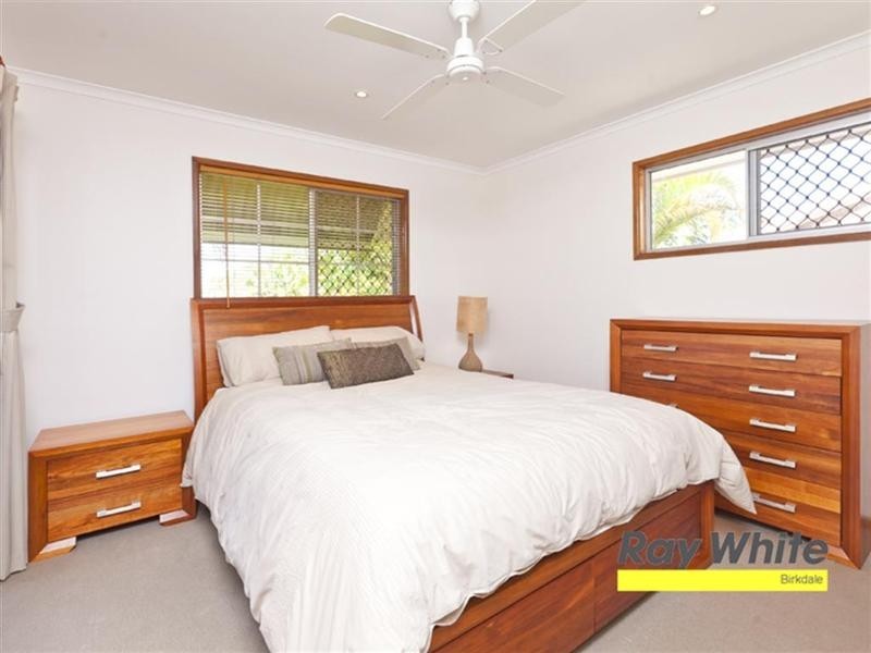 54 Spoonbill Street, Birkdale QLD 4159