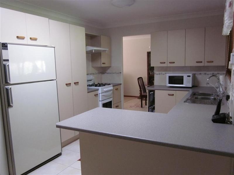 21 Vera Street, Redland Bay QLD 4165