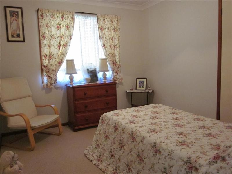 21 Vera Street, Redland Bay QLD 4165