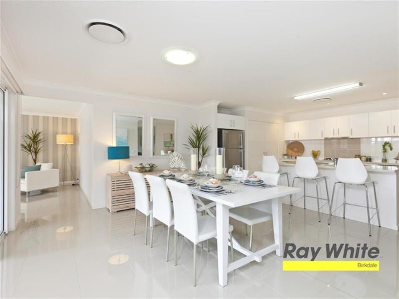 6 Amalia Street, Birkdale QLD 4159