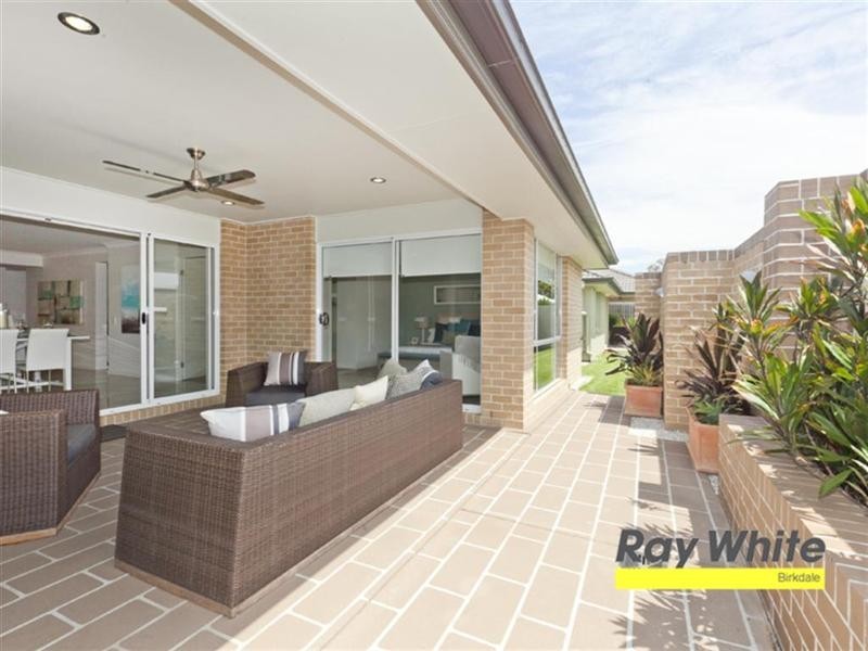 6 Amalia Street, Birkdale QLD 4159