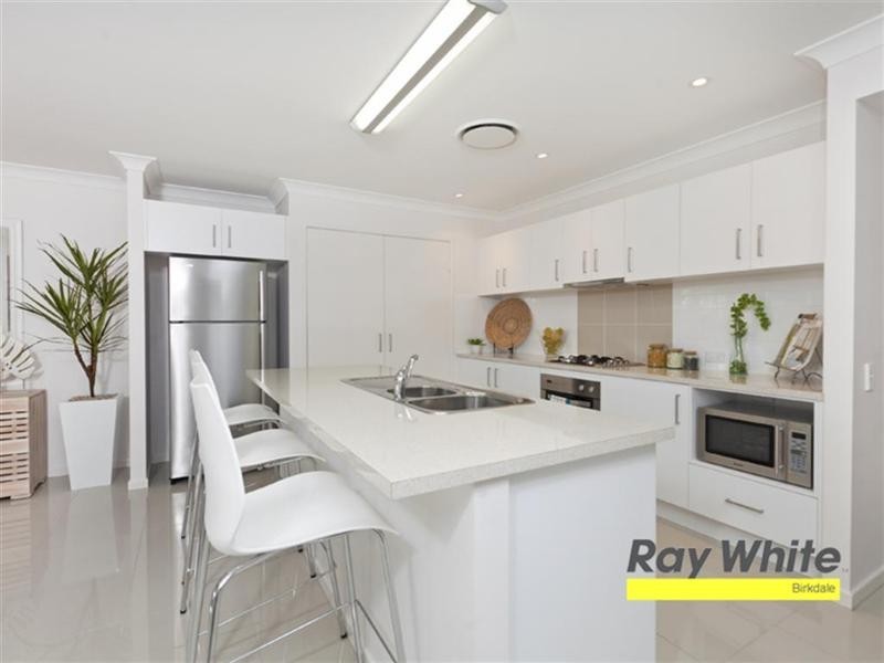 6 Amalia Street, Birkdale QLD 4159