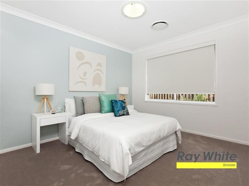 6 Amalia Street, Birkdale QLD 4159