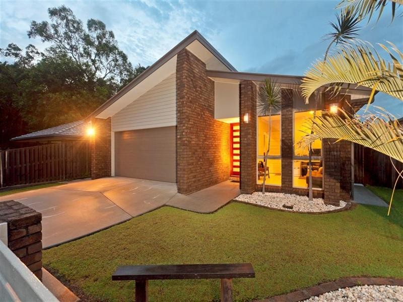 4 Indigo Street, Redland Bay QLD 4165