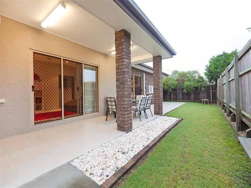 4 Indigo Street, Redland Bay QLD 4165