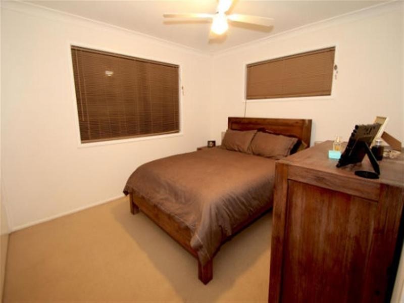 16 Gwingarra Street, Wellington Point QLD 4160