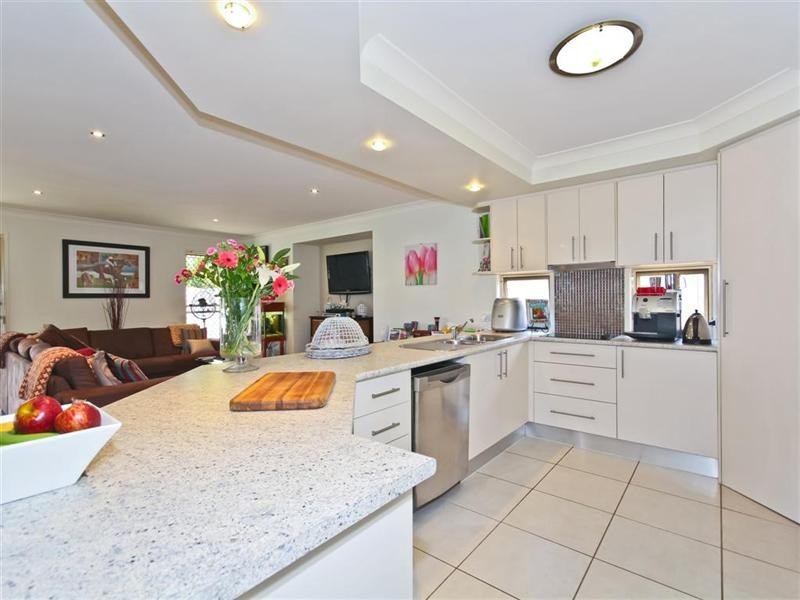 10 Stratus Street, Birkdale QLD 4159