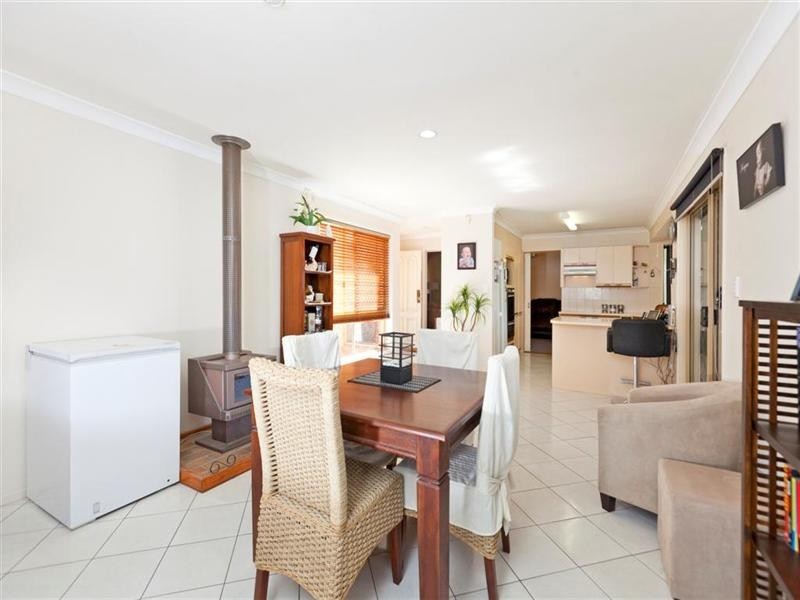 30 Sunshine Drive, Cleveland QLD 4163