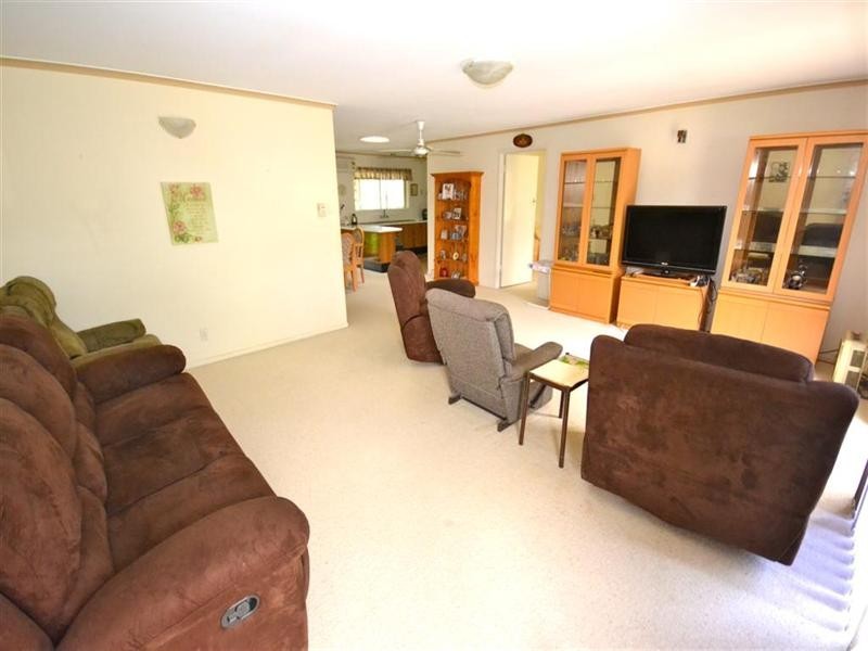 96 Valantine Road, Birkdale QLD 4159