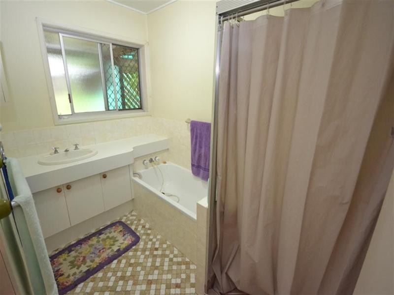 96 Valantine Road, Birkdale QLD 4159