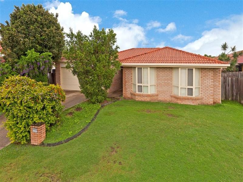 8 Friend Street, Wakerley QLD 4154