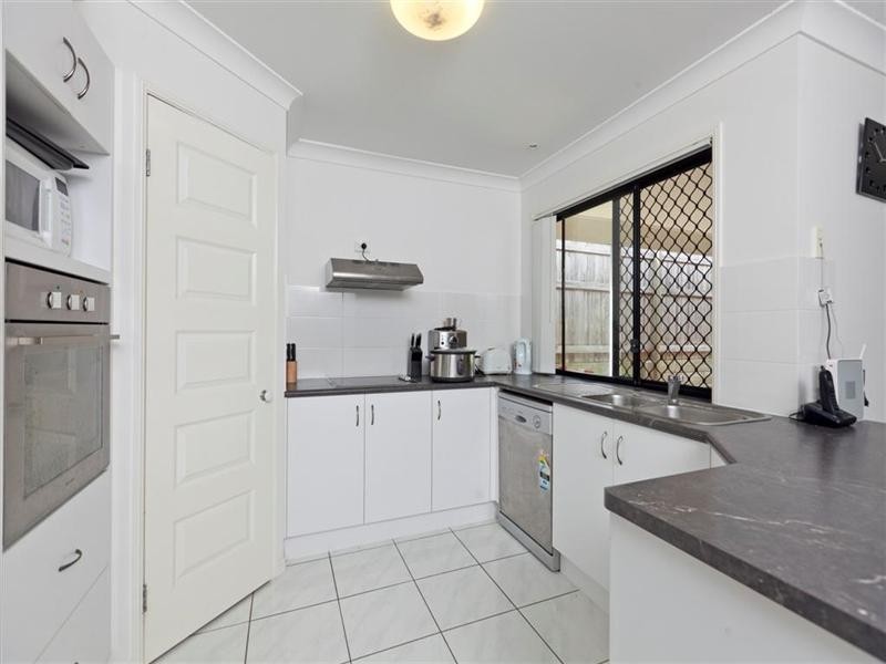 57 Olsen Crescent, Wakerley QLD 4154