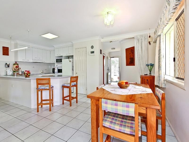 53 Collingwood Road, Birkdale QLD 4159