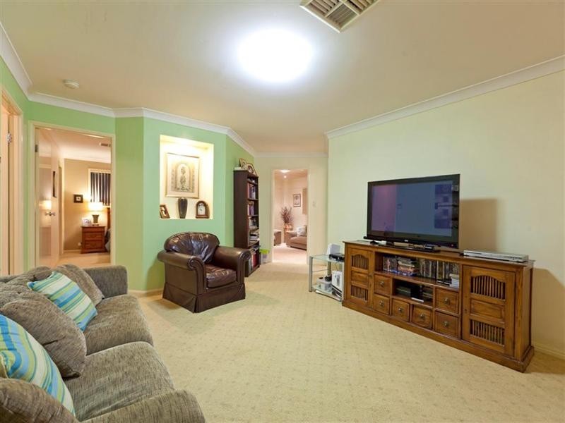 14 Plantation Place, Wellington Point QLD 4160