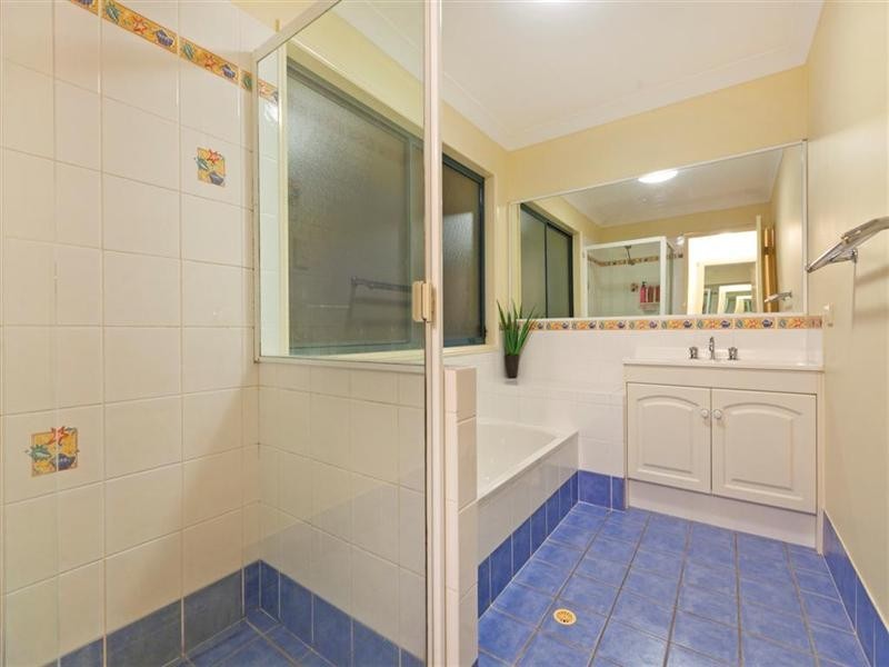 14 Plantation Place, Wellington Point QLD 4160