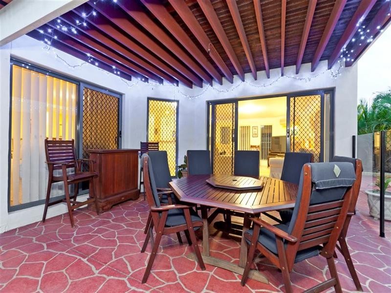 14 Plantation Place, Wellington Point QLD 4160