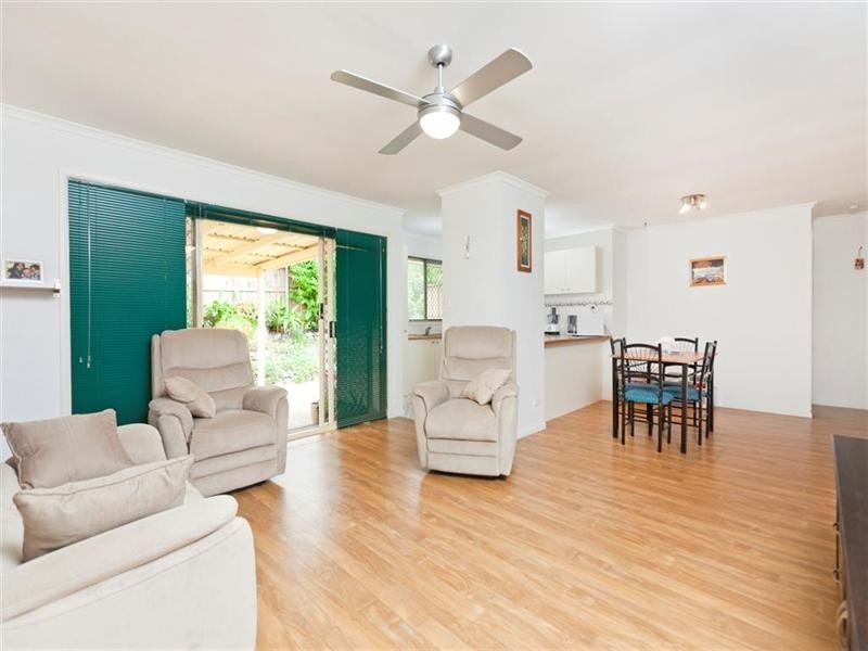 16/7a Copernicus Street, Wynnum West QLD 4178