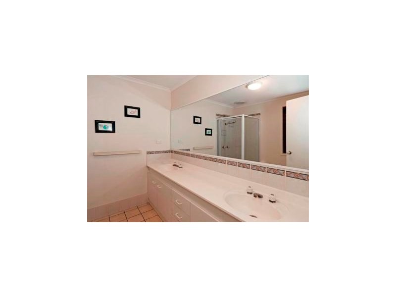 14 ISOBELL Court, Wellington Point QLD 4160