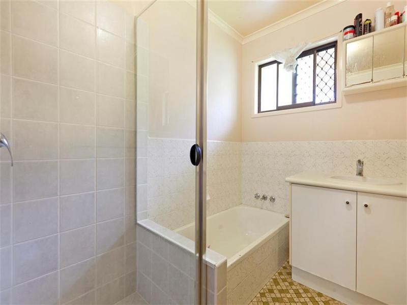 35 Lawn Terrace, Capalaba QLD 4157