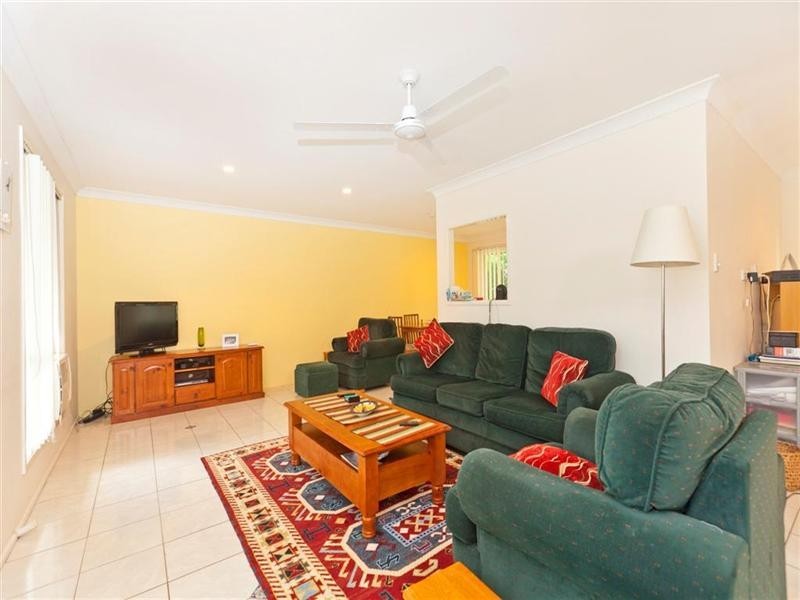 33 Sunshine Drive, Cleveland QLD 4163