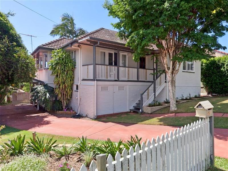43 Banoon Drive, Wynnum QLD 4178