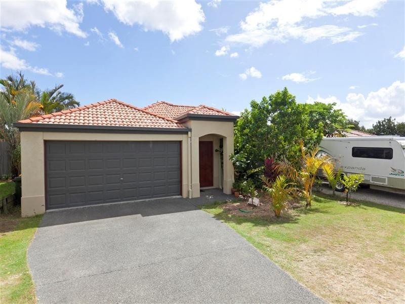 7 Manor Crescent, Wakerley QLD 4154