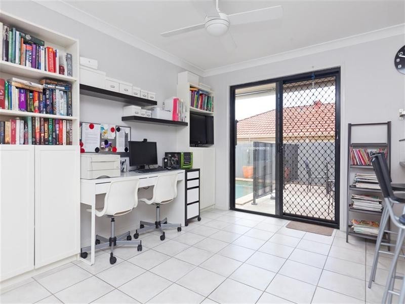 7 Manor Crescent, Wakerley QLD 4154