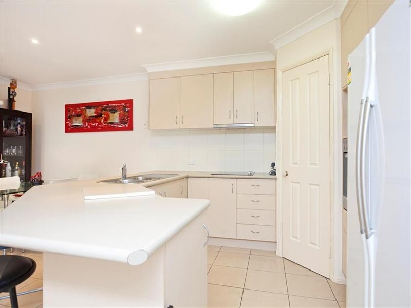 14 Scampi Place, Redland Bay QLD 4165