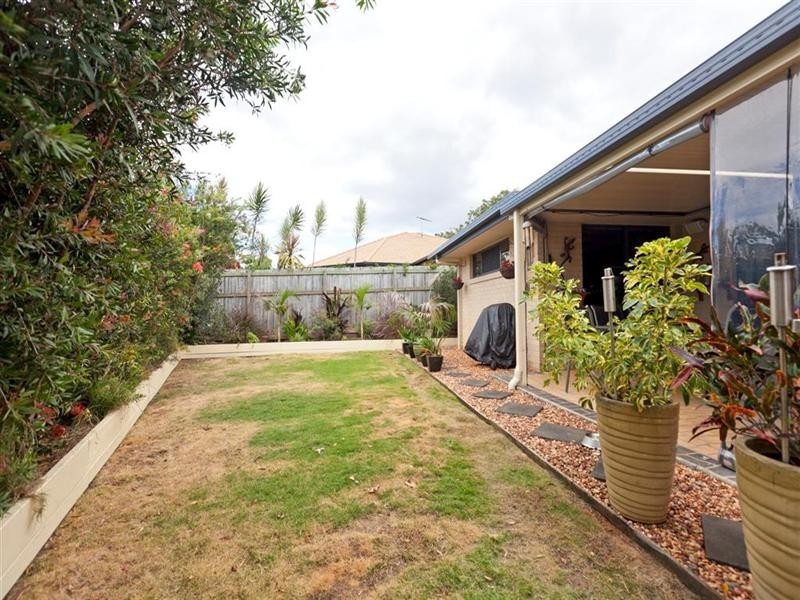 14 Scampi Place, Redland Bay QLD 4165