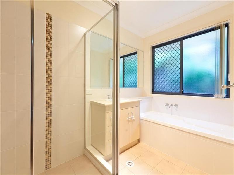 14 Scampi Place, Redland Bay QLD 4165