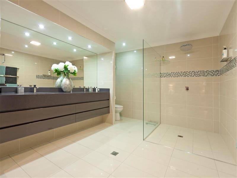 2 Evelyn Court, Wellington Point QLD 4160