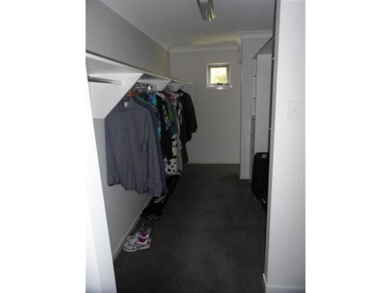 44 MOOROONDU Road, Thorneside QLD 4158