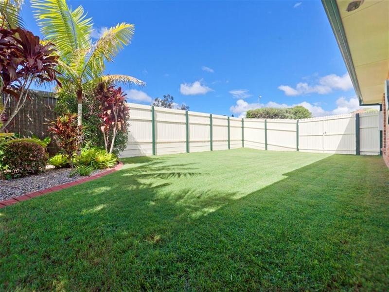 12 Lemongrove Road, Birkdale QLD 4159