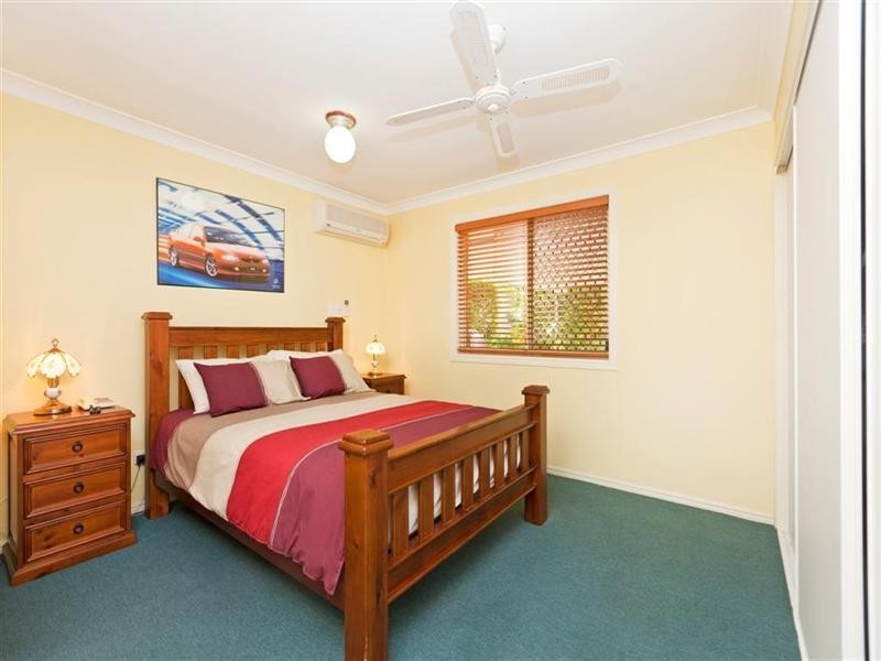 12 Lemongrove Road, Birkdale QLD 4159