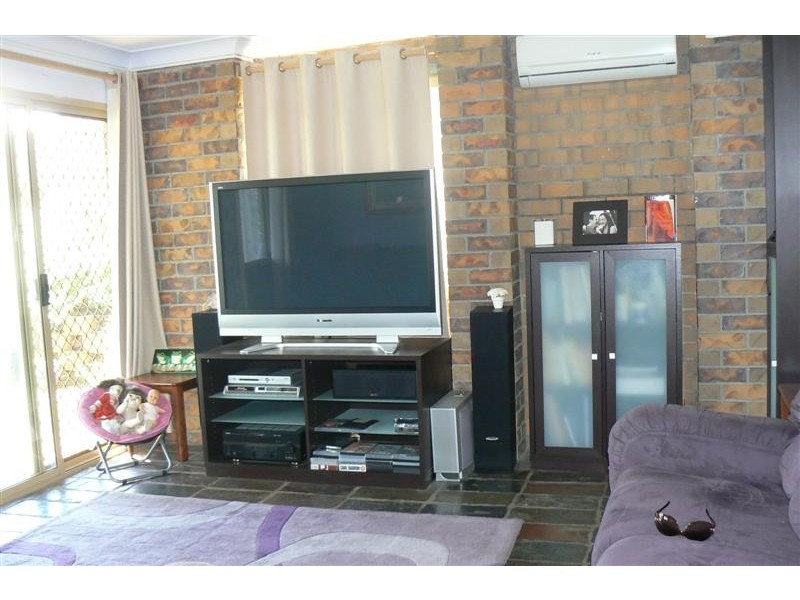 17 Christina Street, Wellington Point QLD 4160