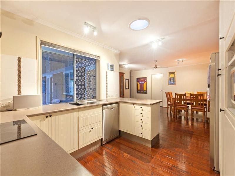 2 Vista Court, Capalaba QLD 4157