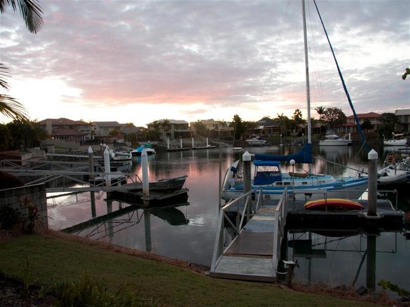 3 Voyagers Court, Raby Bay QLD 4163