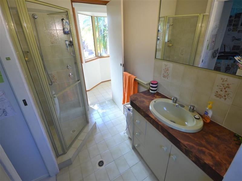 3 Voyagers Court, Raby Bay QLD 4163