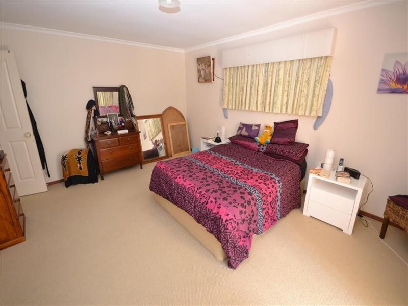 4 Creswick Place, Birkdale QLD 4159