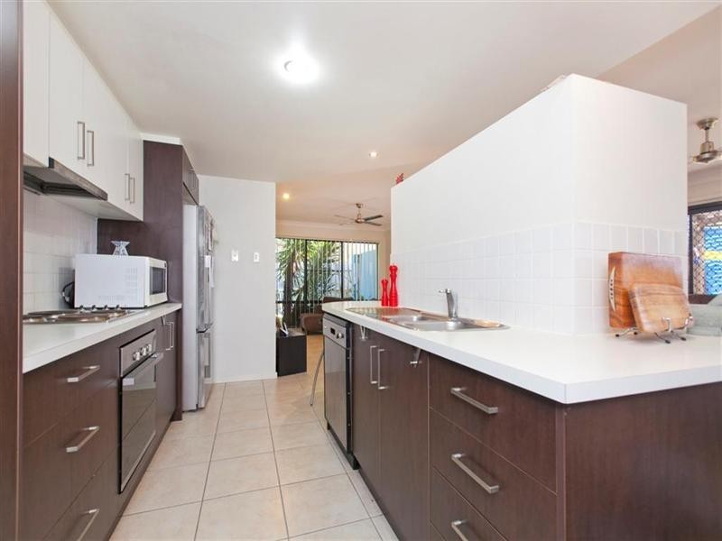 11 Serene Place, Birkdale QLD 4159