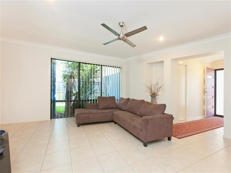 11 Serene Place, Birkdale QLD 4159
