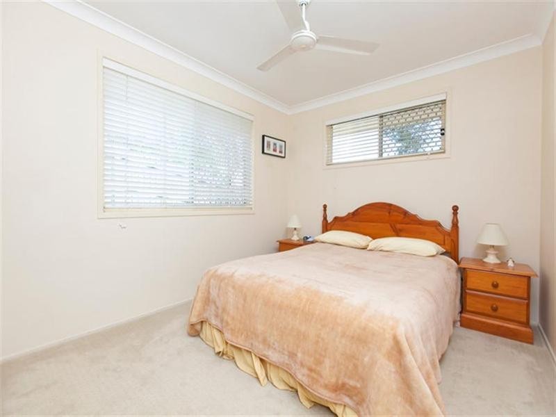 11 Parkgrove Street, Birkdale QLD 4159