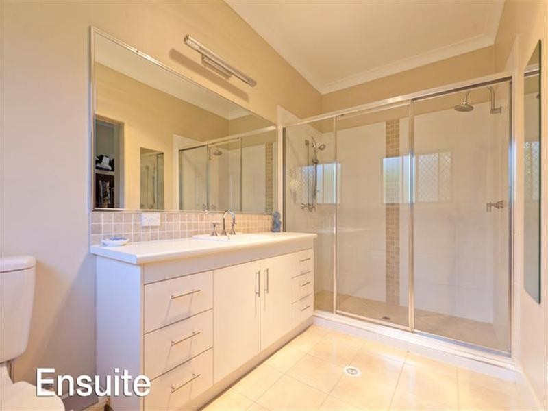 44 Parkwood Drive, Capalaba QLD 4157