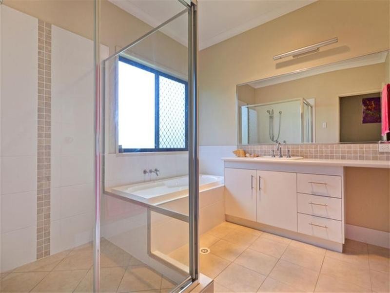 44 Parkwood Drive, Capalaba QLD 4157