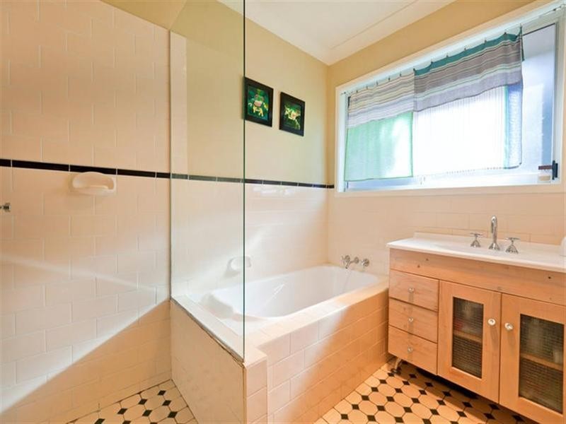 8 Hampton Street, Alexandra Hills QLD 4161