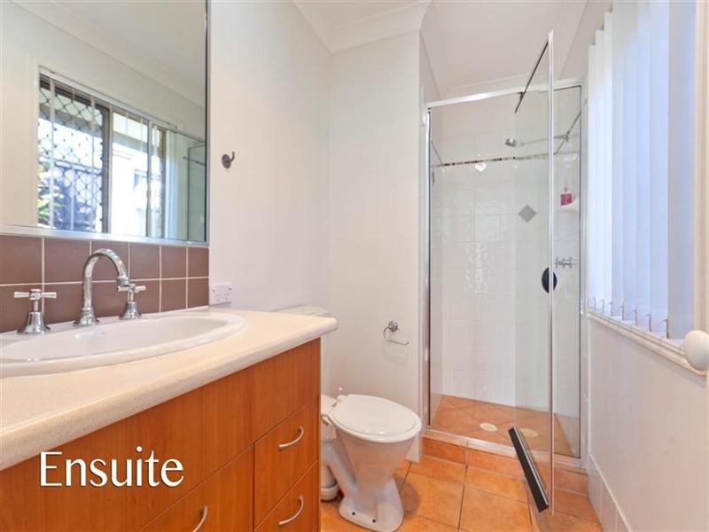 15 Manor Crescent, Wakerley QLD 4154